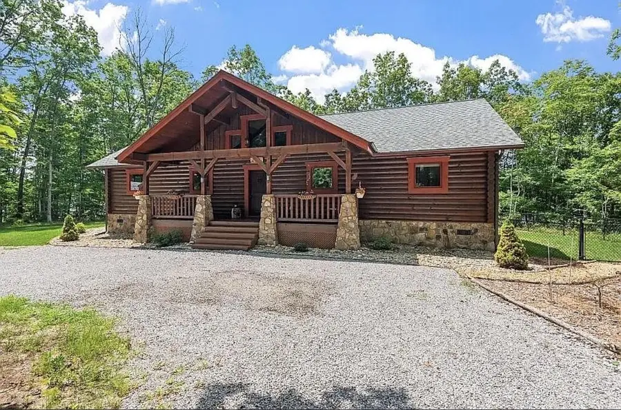 837 Holly Ln, Spencer, TN 38585 - #2