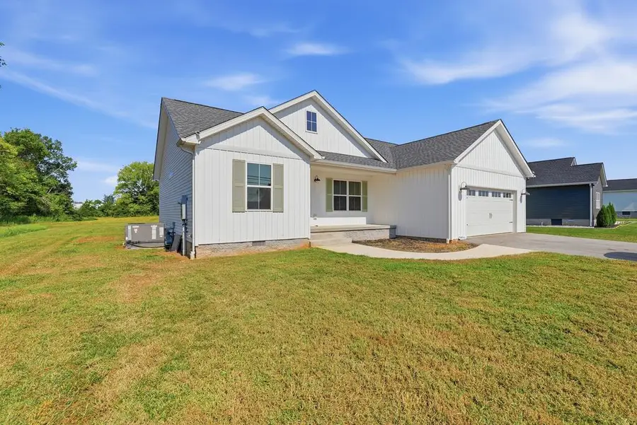 3466 Mcminnville Highway, Sparta, TN 38583 - #2
