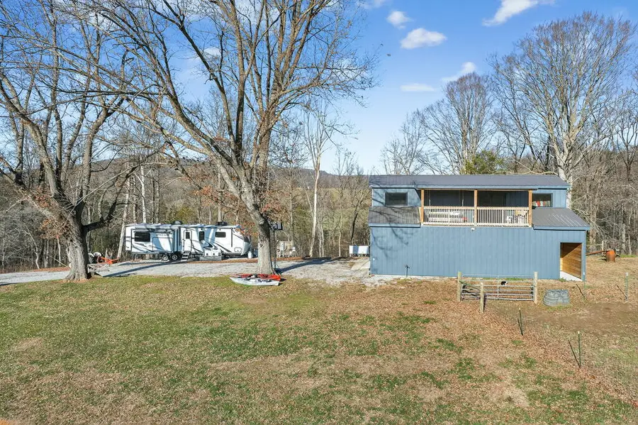 8225 Red Hill Rd, Pall Mall, TN 38577 - #3