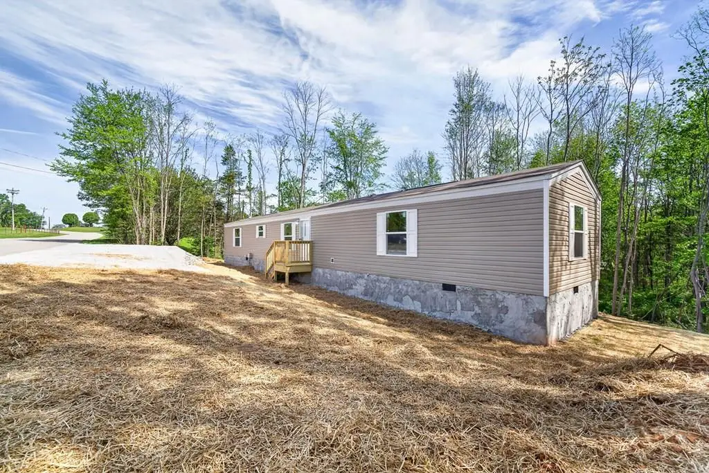 852 Old Dunlap Rd, Spencer, TN 38585 - #1