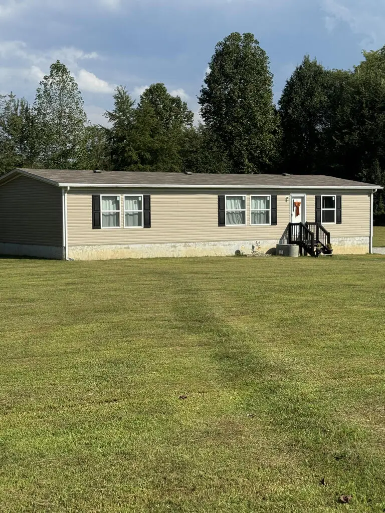377 Choctaw Drive, Sparta, TN 38583 - #1