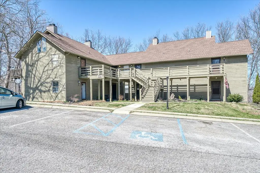 391 Moy Toy Rd Unit 206, Crab Orchard, TN 37723 - #1