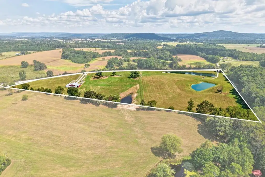 2232 Will Thompson Rd, Walling, TN 38587 - #1