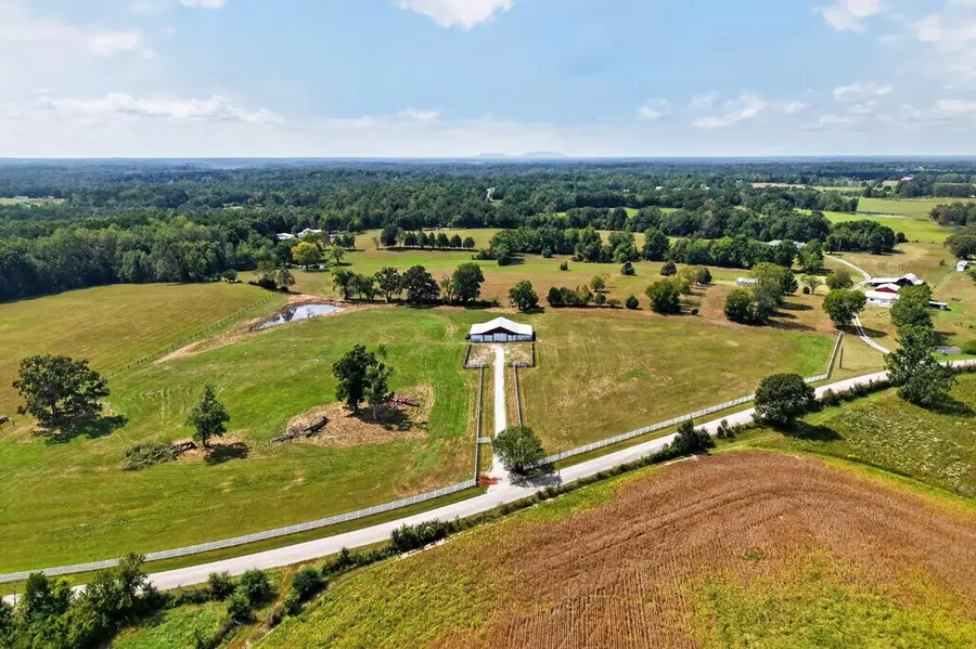 2232 Will Thompson Rd, Walling, TN 38587 - #2