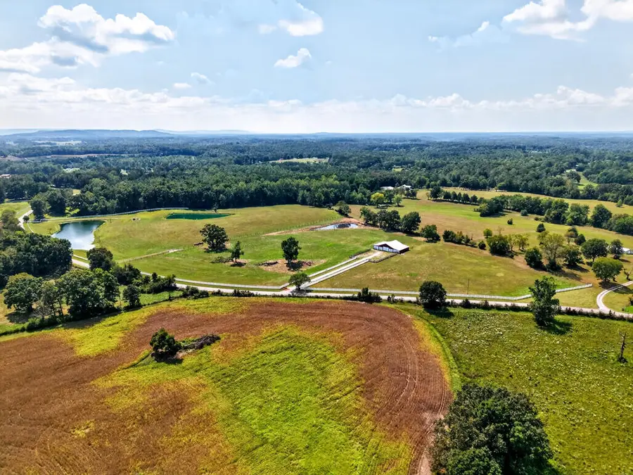 2232 Will Thompson Rd, Walling, TN 38587 - #3