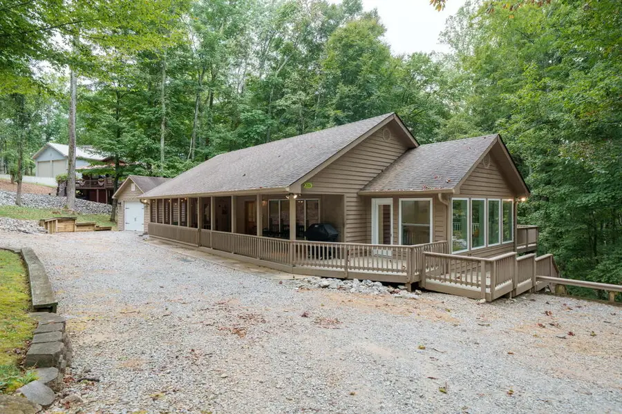 1409 Cherokee Rd, Byrdstown, TN 38549 - #2