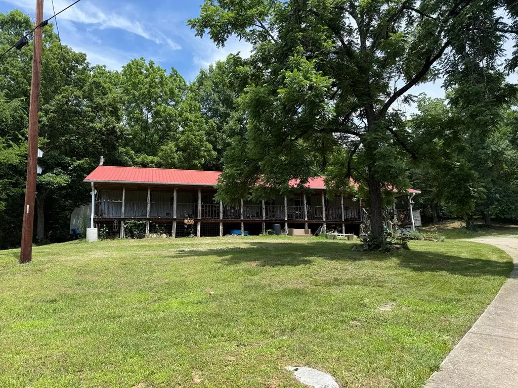 133 Cook Ln, Gainesboro, TN 38562 - #1