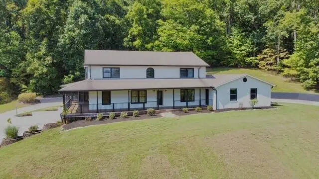 721 Valley Dr, Livingston, TN 38570 - #1