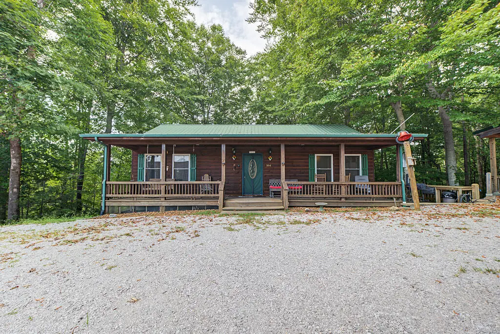 164 Kangaroo Ridge Rd, Byrdstown, TN 38549 - #1