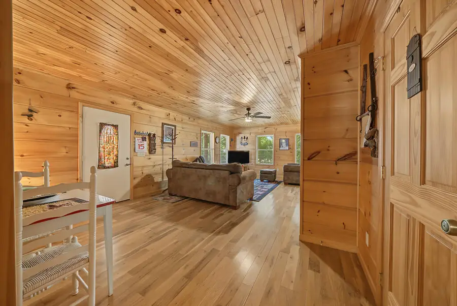 164 Kangaroo Ridge Rd, Byrdstown, TN 38549 - #3