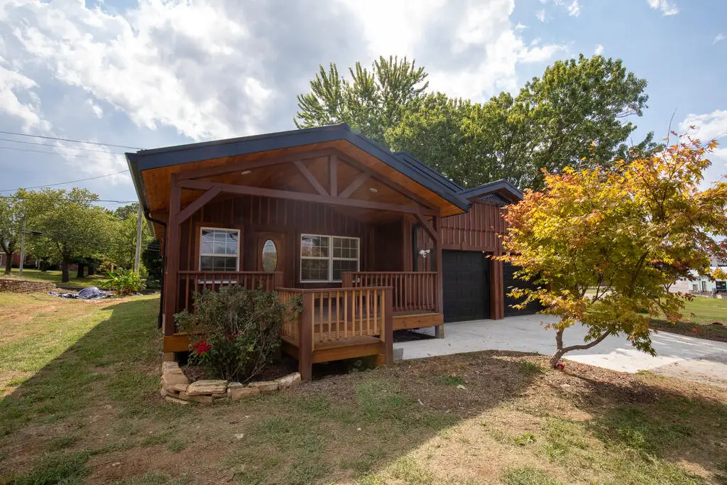 295 College St, Spencer, TN 38585 - #1