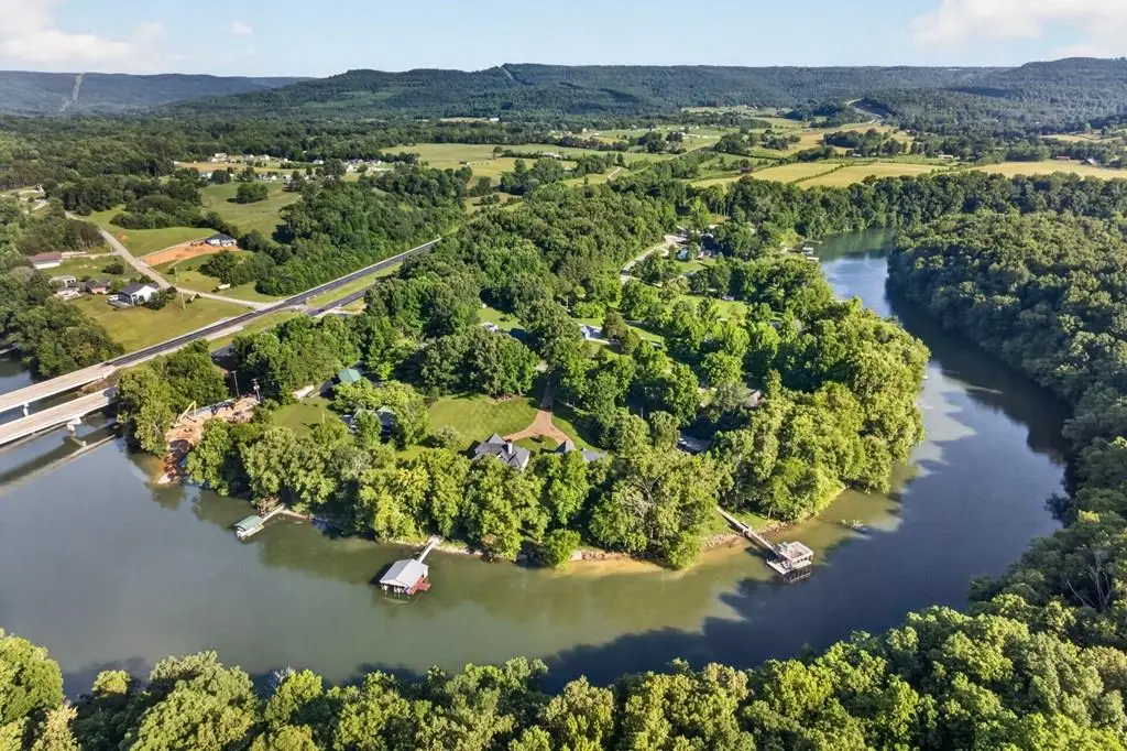 415 River Oaks Dr, Sparta, TN 38583 - #1