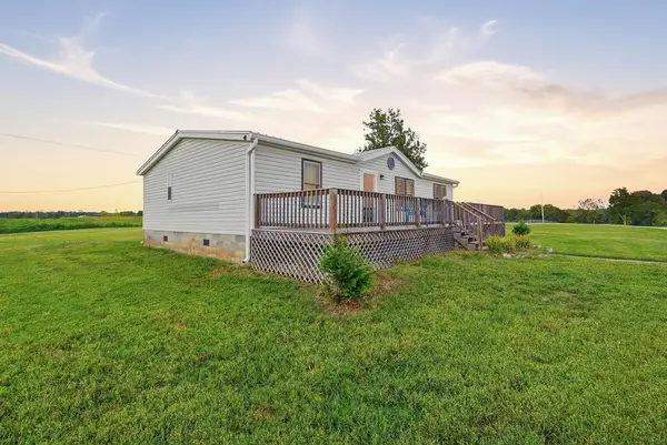 1926 E Pin Hook Rd, SPARTA, TN 38583