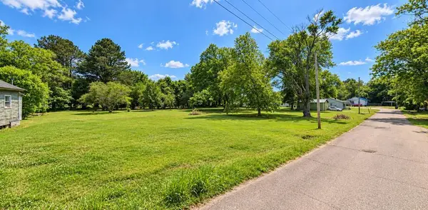 304&306 Holmes Street, Other, TN 38257
