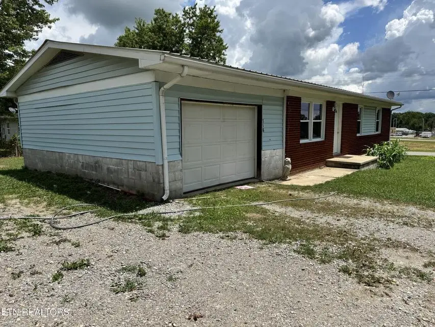318 Sadie St, Jamestown, TN 38556-3834 - #3