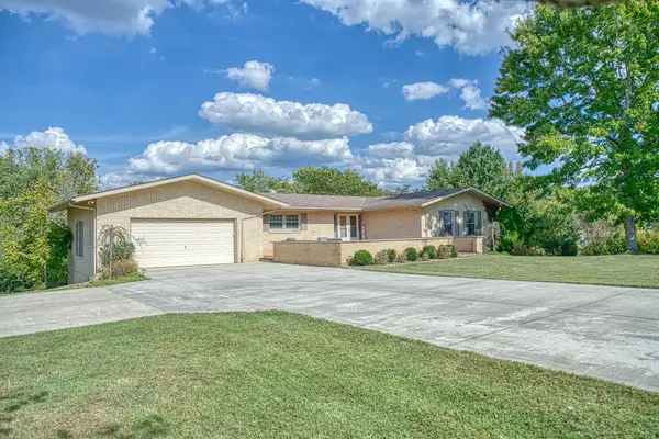 1418 Pilot Dr, COOKEVILLE, TN 38501