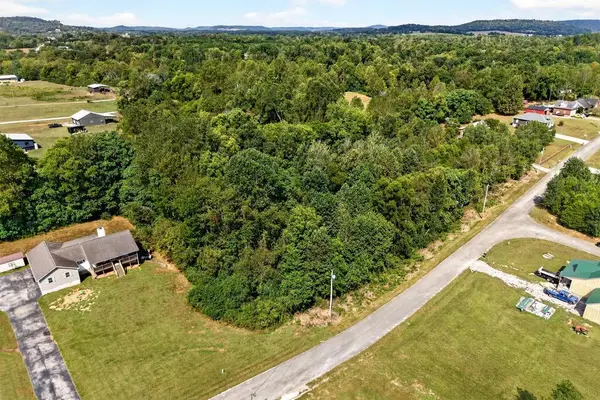 51,52,53 Hidden River Ave, SPARTA, TN 38583