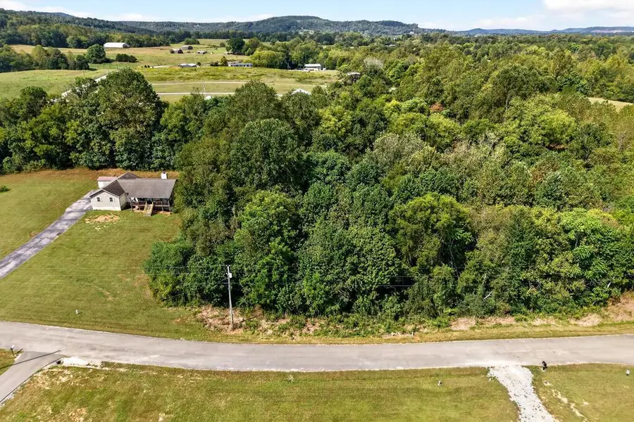 51,52,53 Hidden River Ave, Sparta, TN 38583 - #2