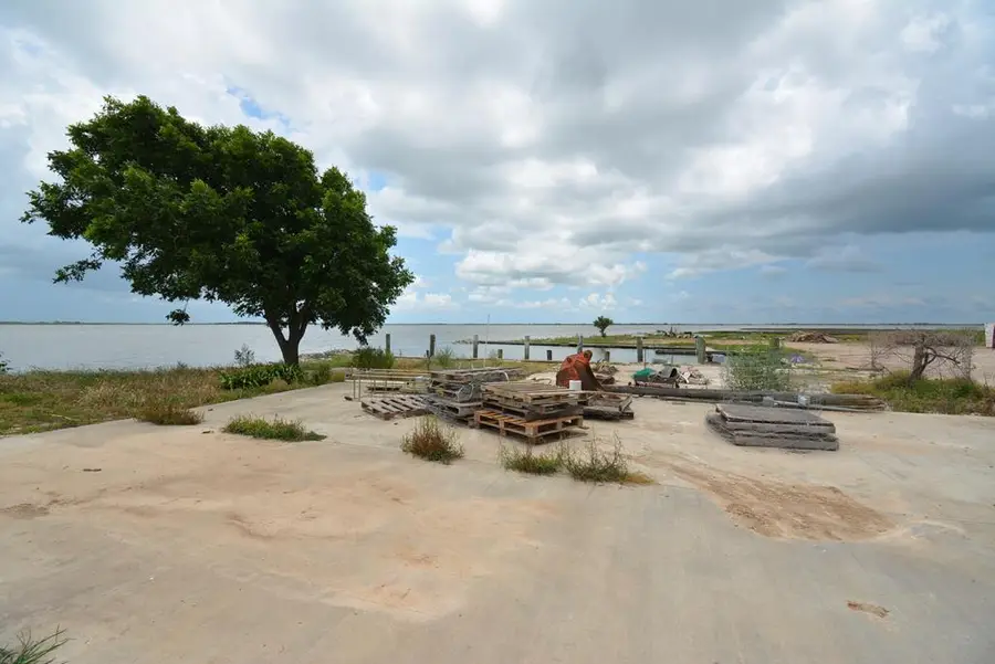 REDUCED 529 East Bayshore Drive, Palacios, TX 77465 - #2