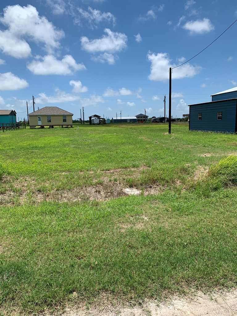 150 Ladyfish Rd., Palacios, TX 77465 - #2