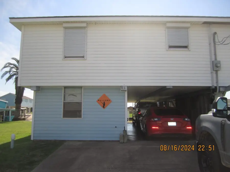 135 CR 200 Seabreeze, Sargent, TX 77414 - #2