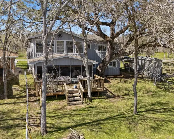 909 PR 652, Bay City, TX 77414