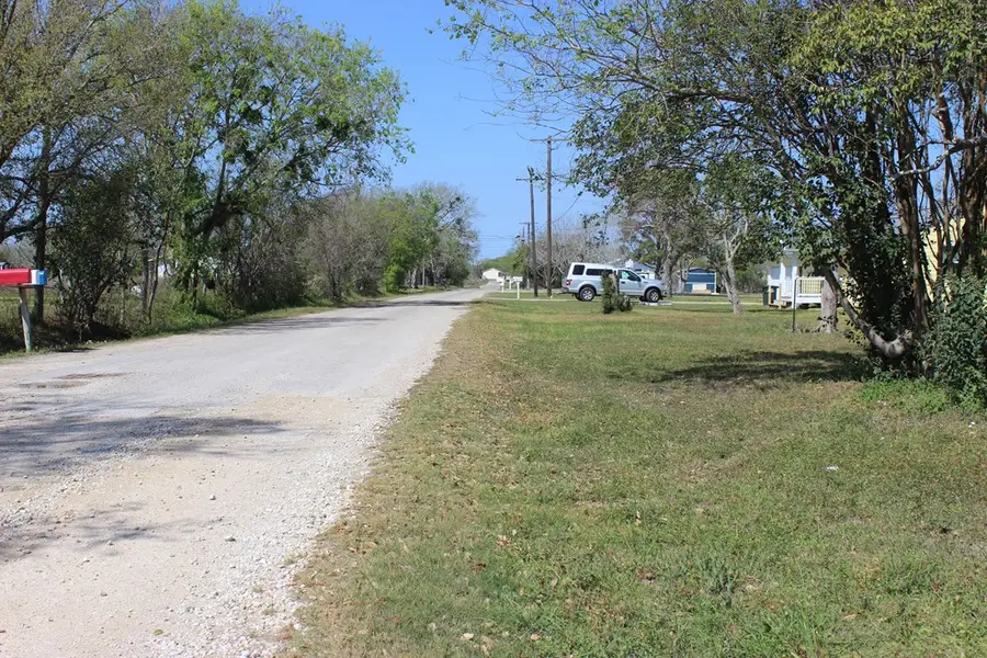 LOT C Koontz Ave, Palacios, TX 77465 - #3