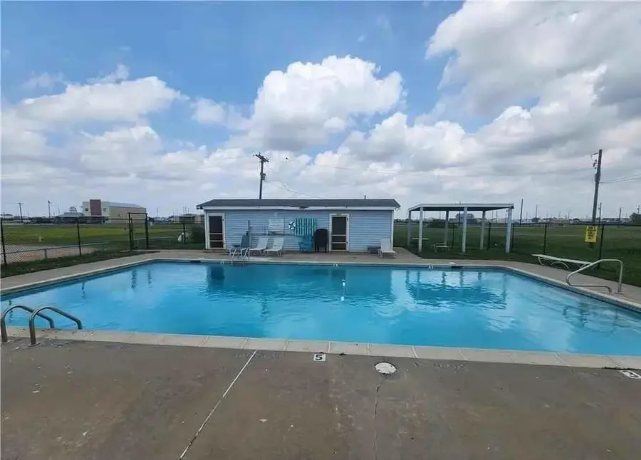 292 Haddock, Palacios, TX 77465 - #2