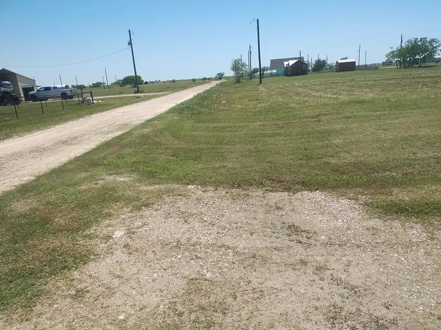 292 Haddock, Palacios, TX 77465 - #3