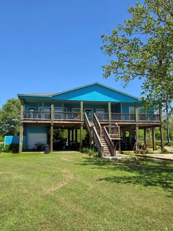 814 CR 298 Caney, Sargent, TX 77414