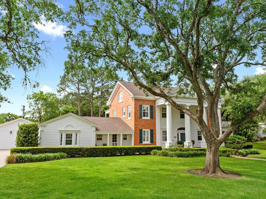 1920 Marguerite St, Bay City, TX 77414 - #1