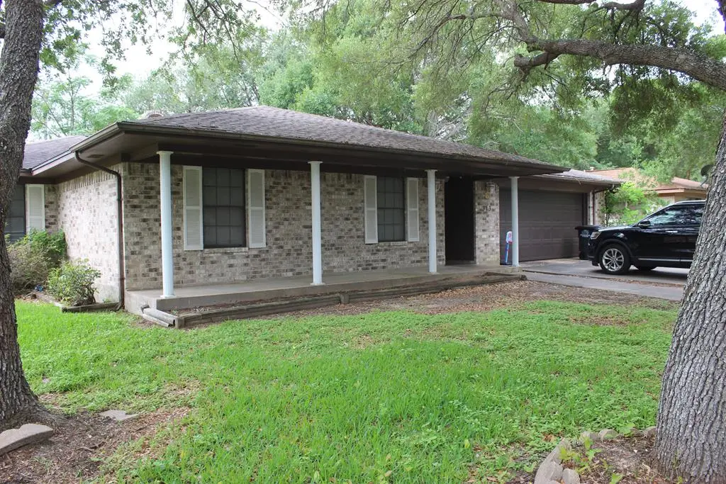 313 Mertie, Palacios, TX 77465 - #1
