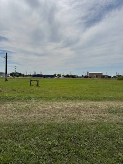92 Angelfish Dr, Palacios, TX 77465 - #2