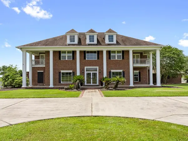 2976 County Road 218, Bay City, TX 77414