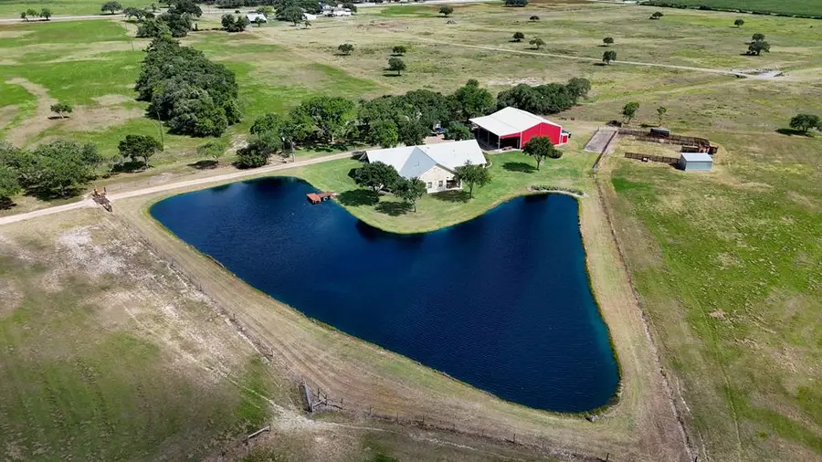 610 FM 1862, Blessing, TX 77419 - Image #3