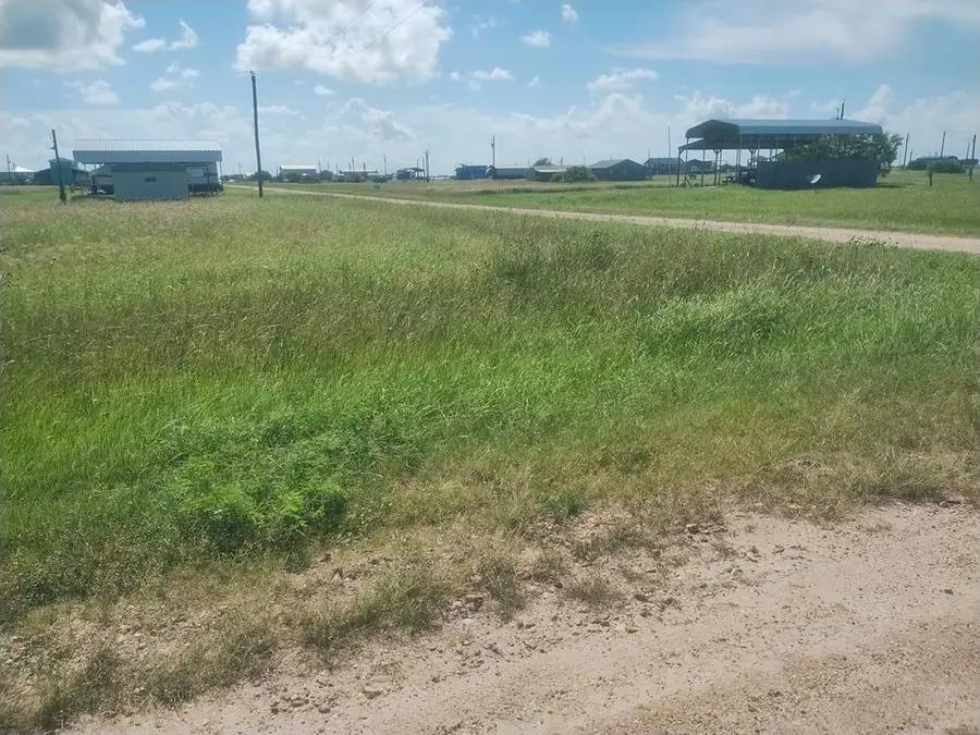 106 Salmon, Palacios, TX 77465 - #3