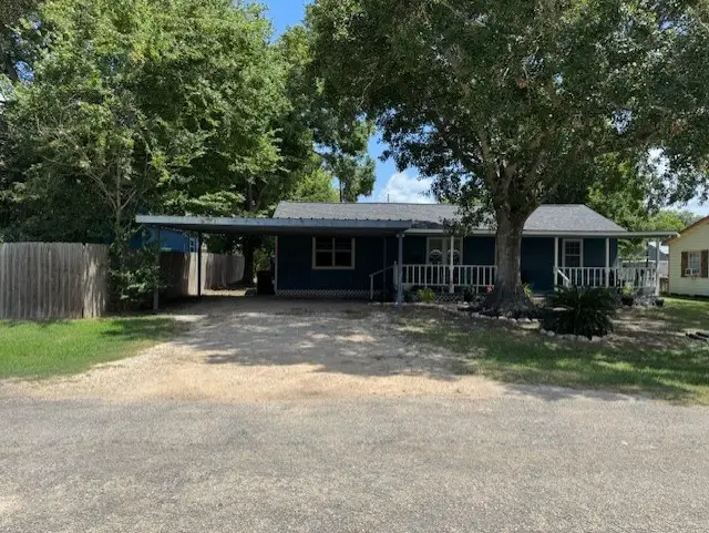 312 Magnusson, Palacios, TX 77465 - #3