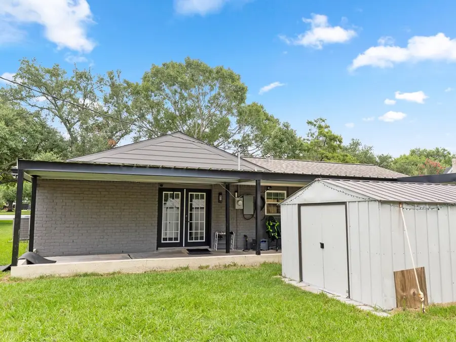 910 7th Street, Bay City, TX 77414 - #2