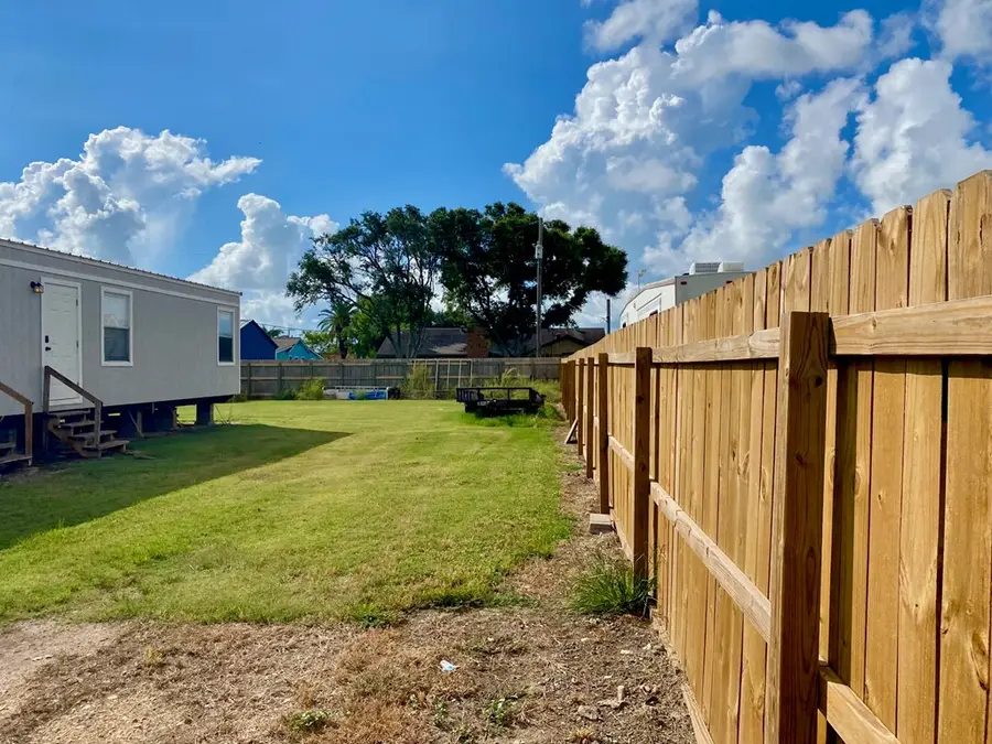 555 Center St. Duplex Rental Matagorda, Matagorda, TX 77457 - #3