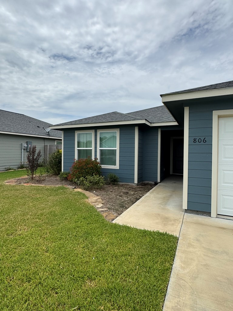 806 Flycatcher Dr, Palacios, TX 77465 - #3