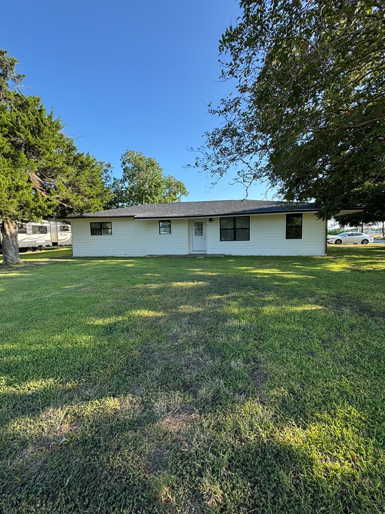 201 Austin, Palacios, TX 77465 - #2