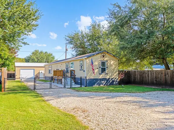 3225 Bucks Bayou Rd, Bay City, TX 77414