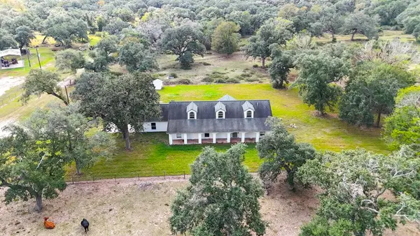 4491 County Road 382, Louise, TX 77455