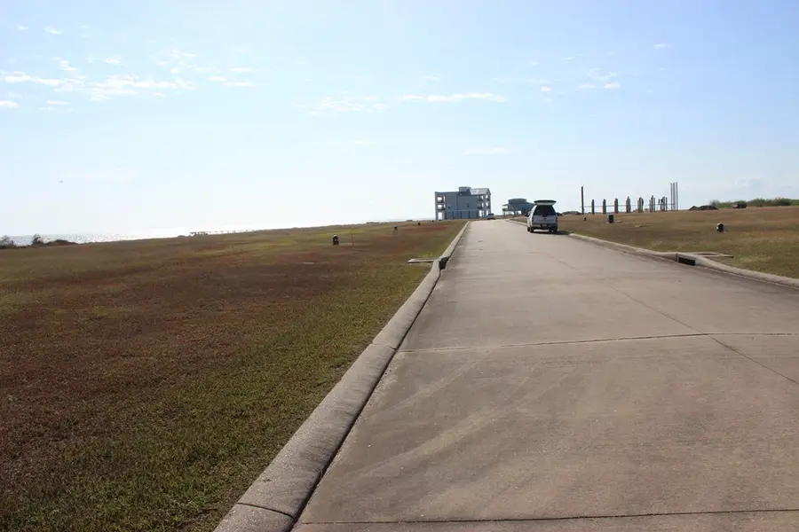 3317 Bay Point Dr, Palacios, TX 77465 - #3