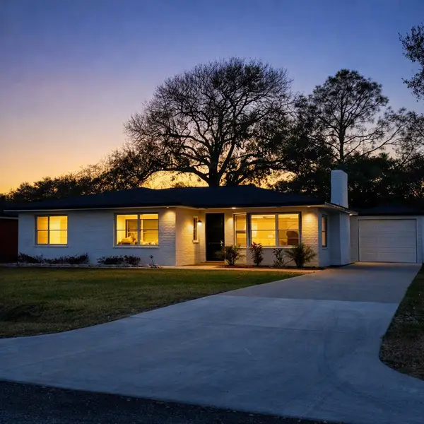 1716 Pecan, Bay City, TX 77414