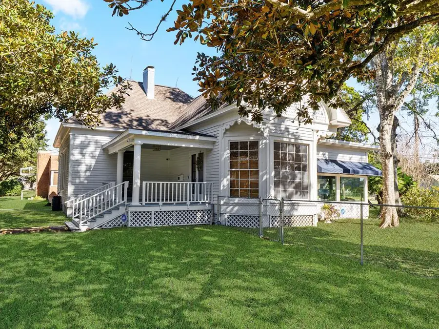 2421 Ave G, Bay City, TX 77414 - #2