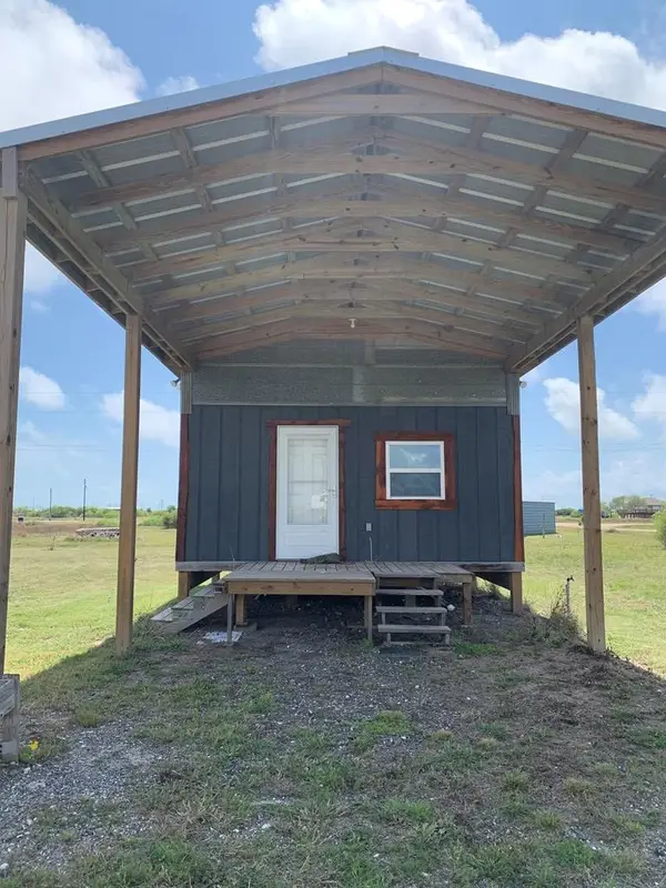 134 Kingfish, Palacios, TX 77465