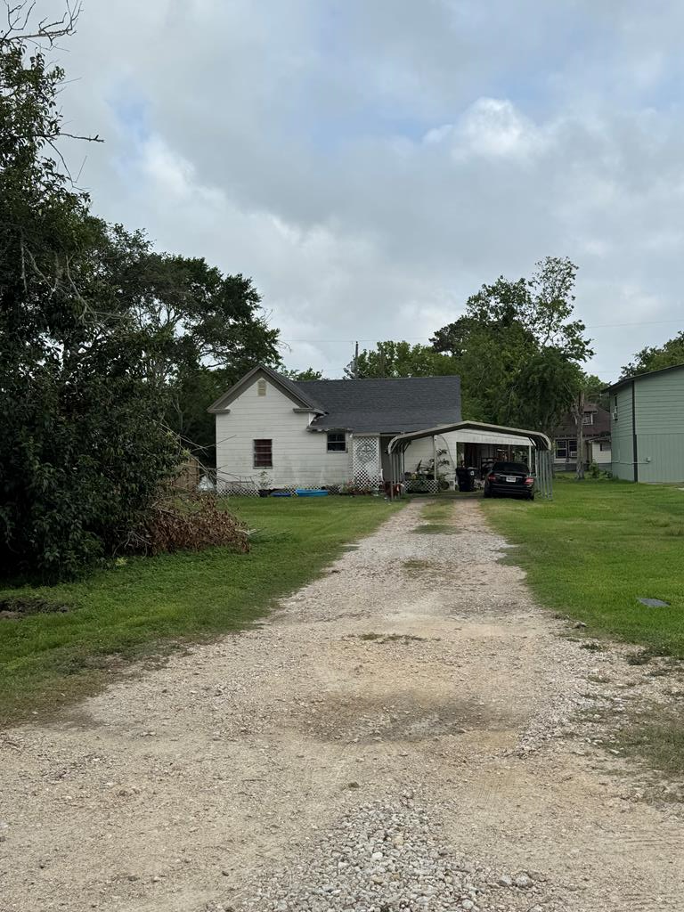 407 Humphrey Ave, Palacios, TX 77465 - #1