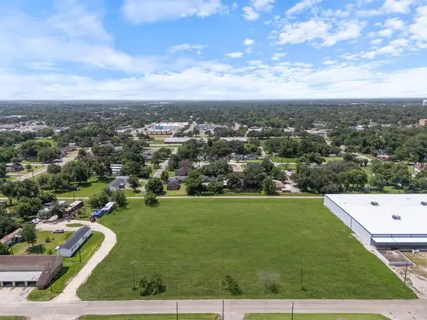 2600 12th Street, Bay City, TX 77414