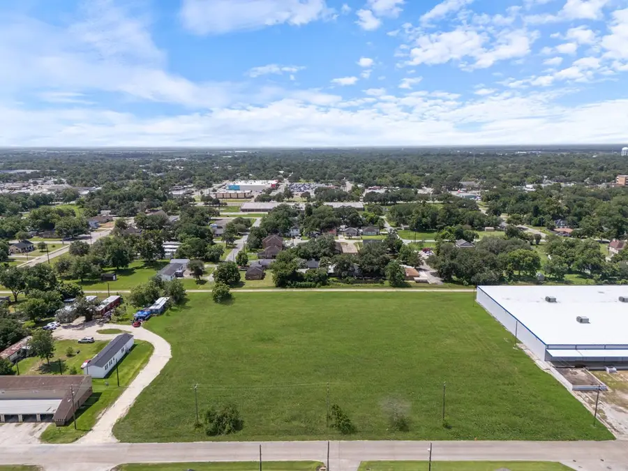 2600 12th Street, Bay City, TX 77414 - #3